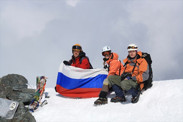 2010-08-09_08.46.45_На вершине Белухи Восточной - 4506 метров на